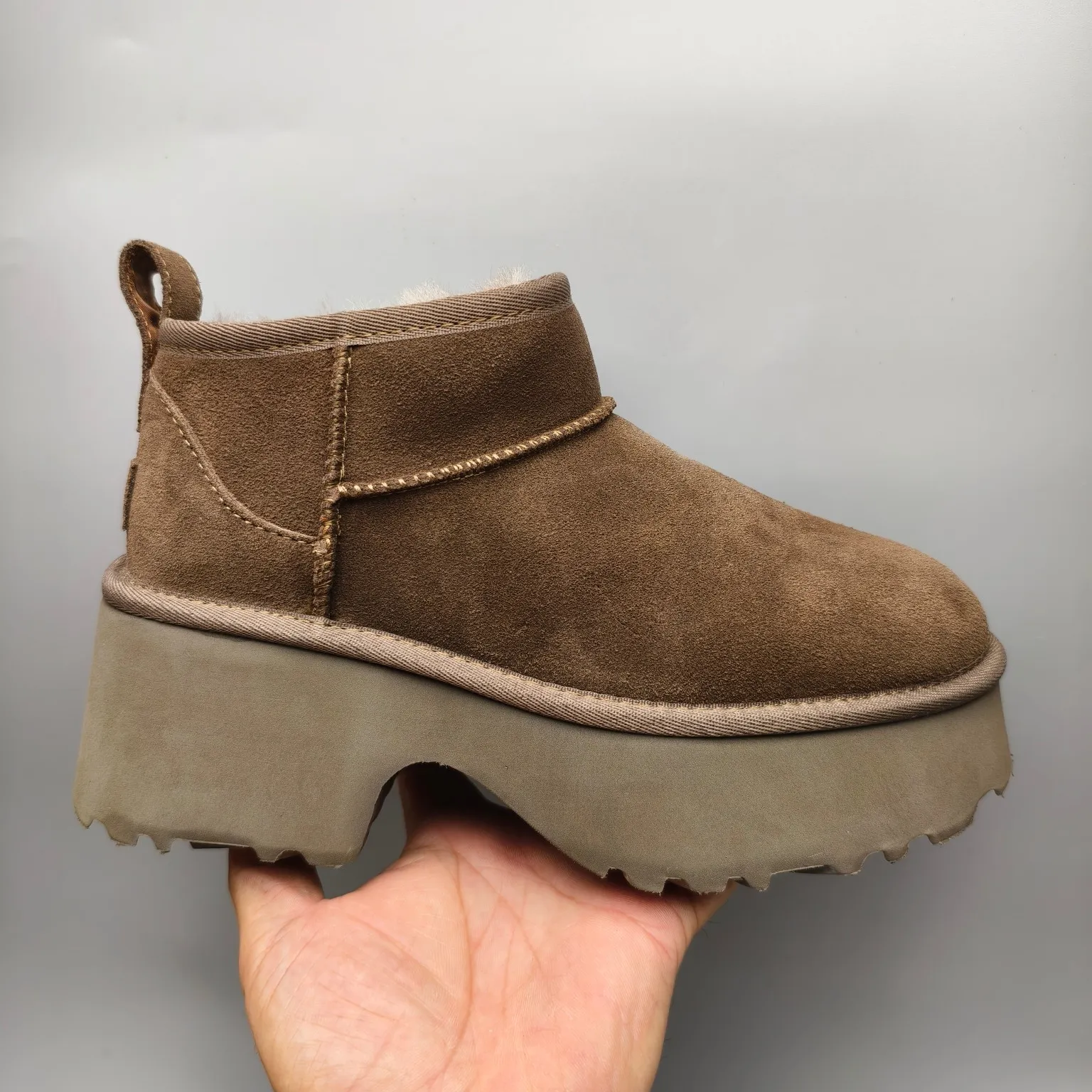 💰480 UGG sheepskin all-in-one snow boots 8311 thick-soled high-heeled fashion shoes Color: Maroon Sand Black Walnut Size: 35-40